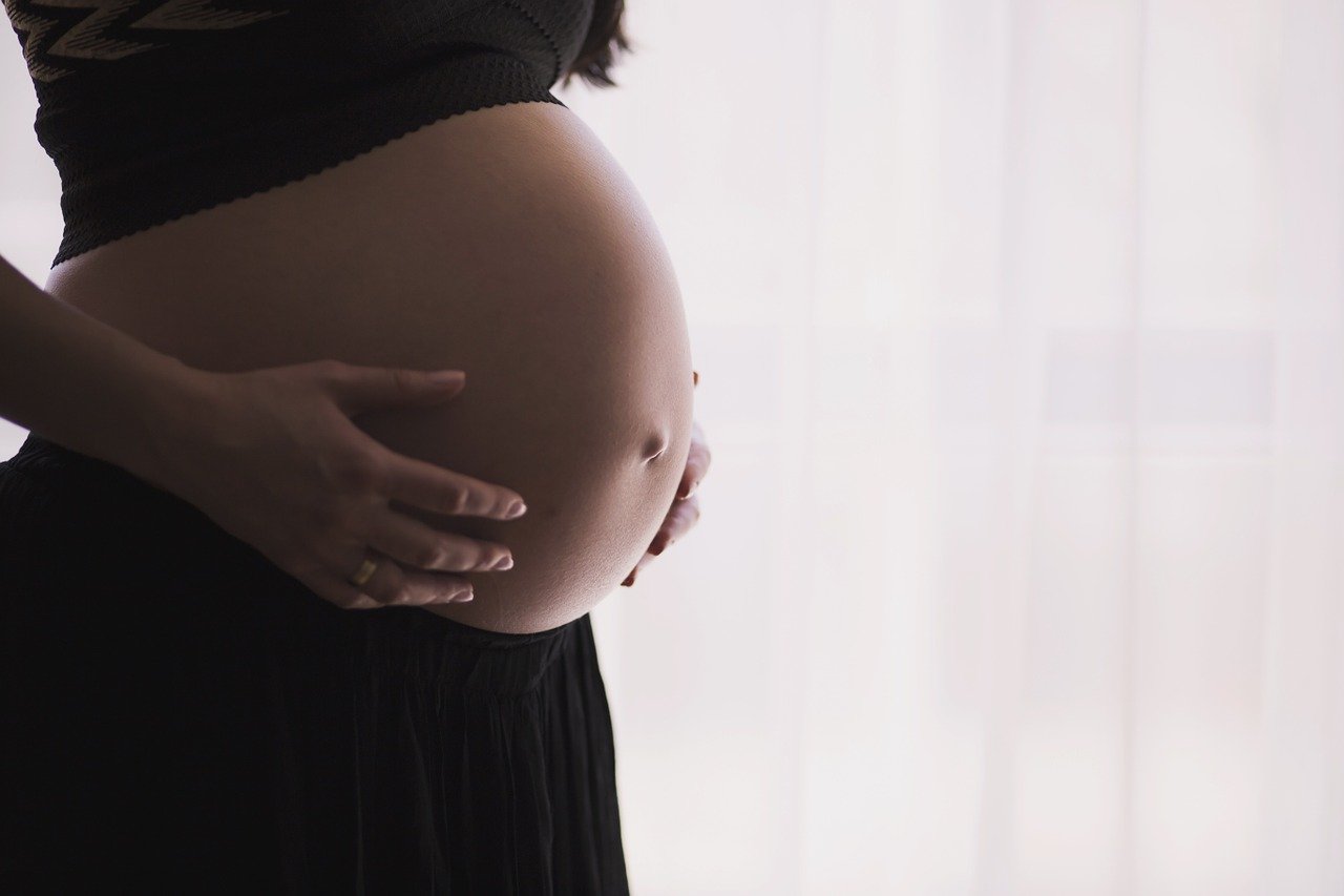 Poduszka ciążowa typu U – dlaczego warto się na nią zdecydować?