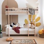 Łóżko piętrowe dla dzieci – czy warto wybrać?
